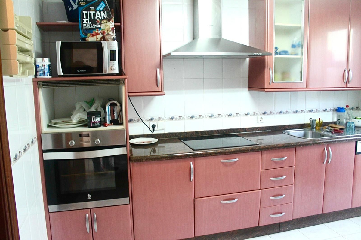 4 Bed Townhouse for sale in Marbella Costa Del Sol, Málaga, Spain