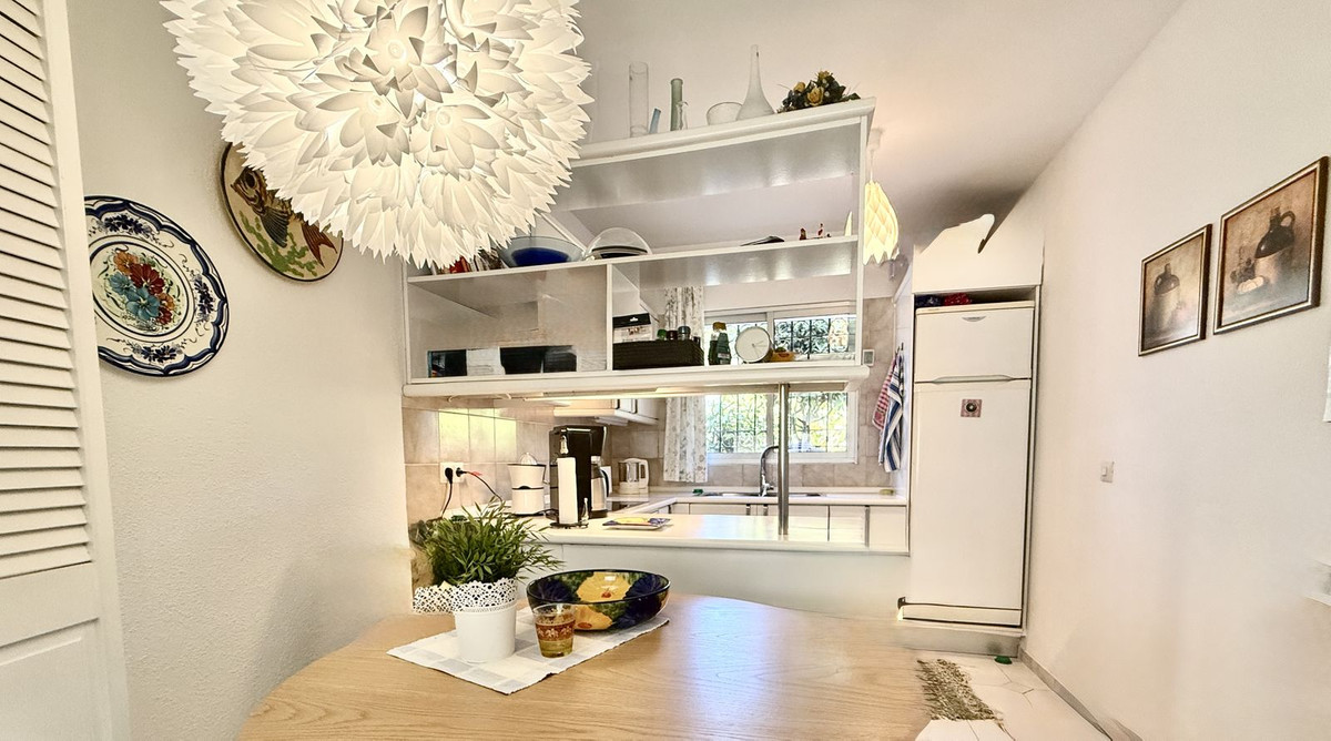 Se vende Apartamento Planta Baja de 2 dormitorios en Costa Del Sol, Málaga, España