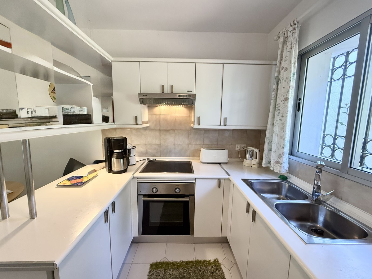 Se vende Apartamento Planta Baja de 2 dormitorios en Costa Del Sol, Málaga, España