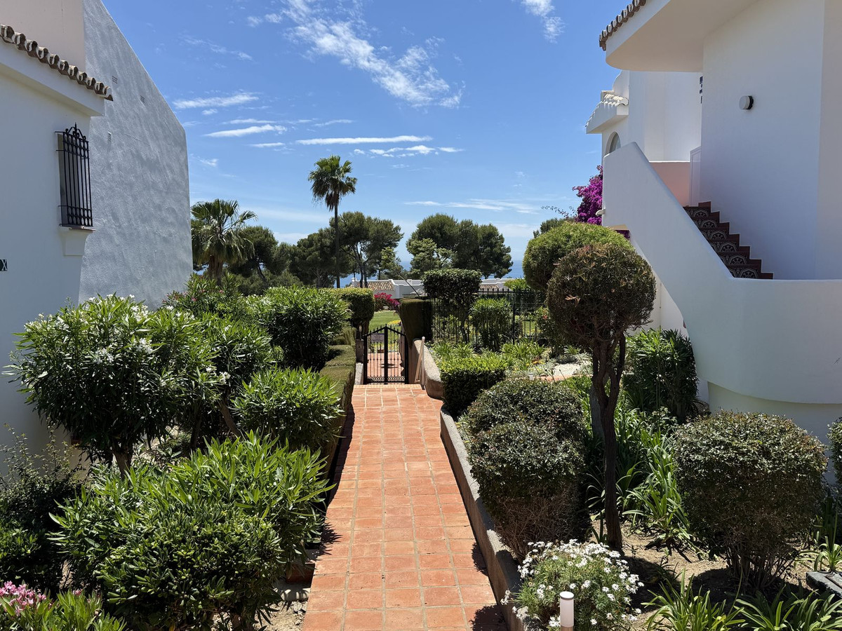 Se vende Apartamento Planta Baja de 2 dormitorios en Costa Del Sol, Málaga, España