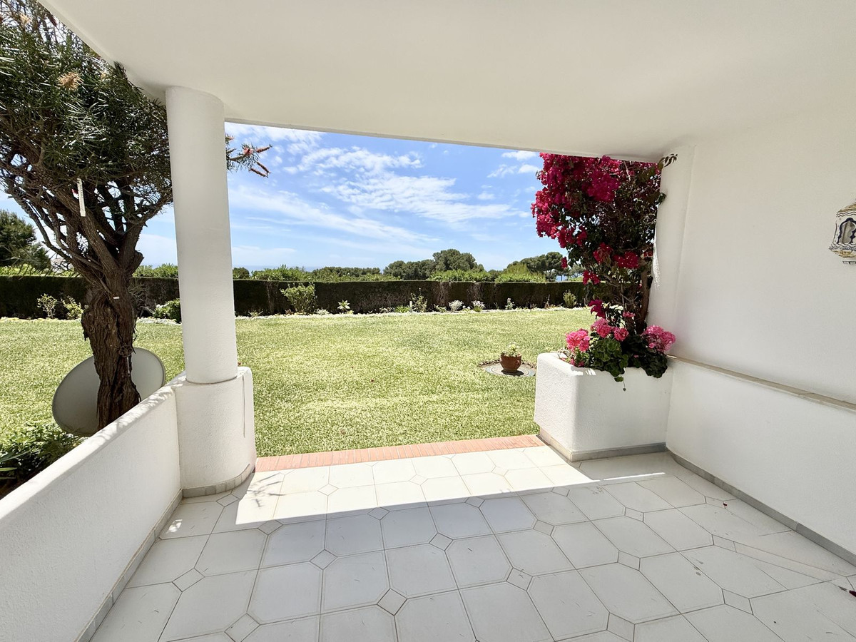 Se vende Apartamento Planta Baja de 2 dormitorios en Costa Del Sol, Málaga, España