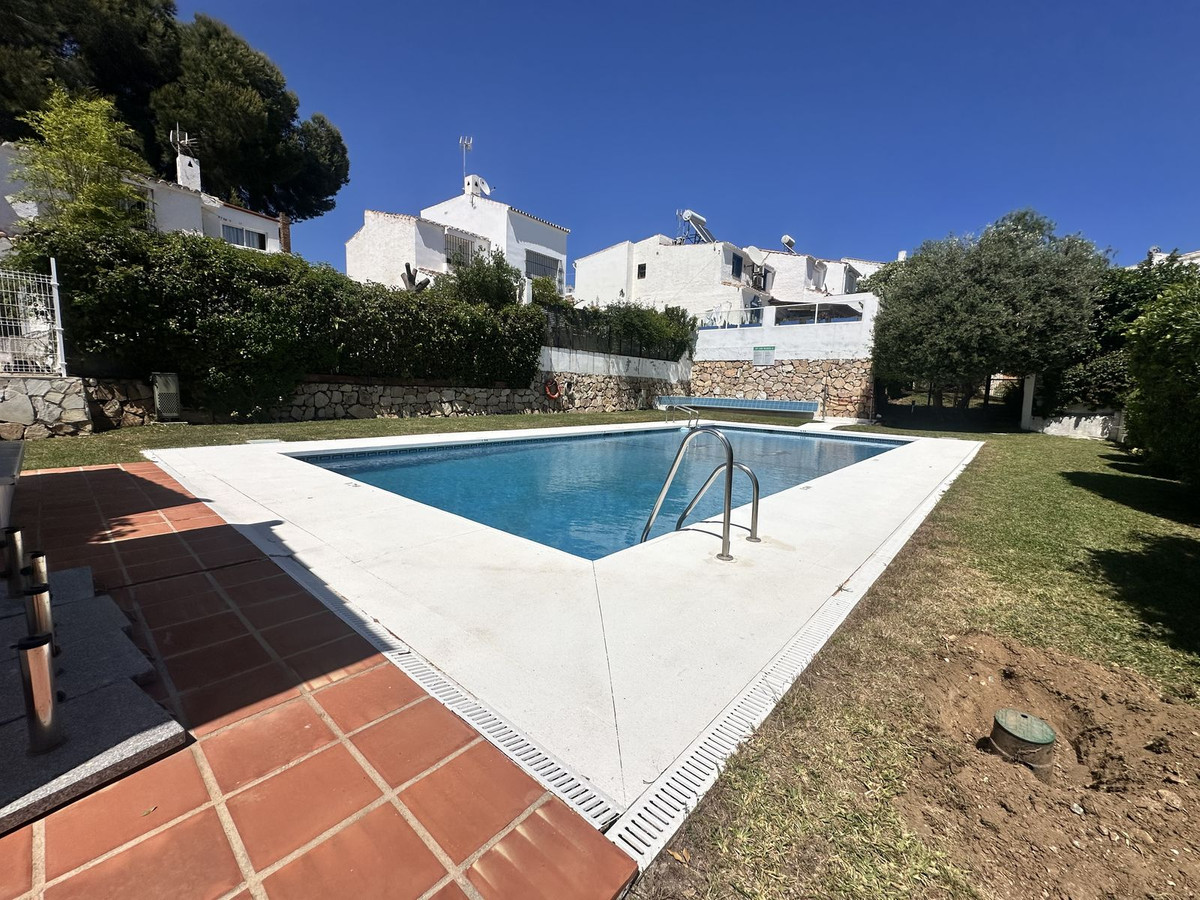 2 Bed Townhouse for sale in Calahonda Costa Del Sol, Málaga, Spain
