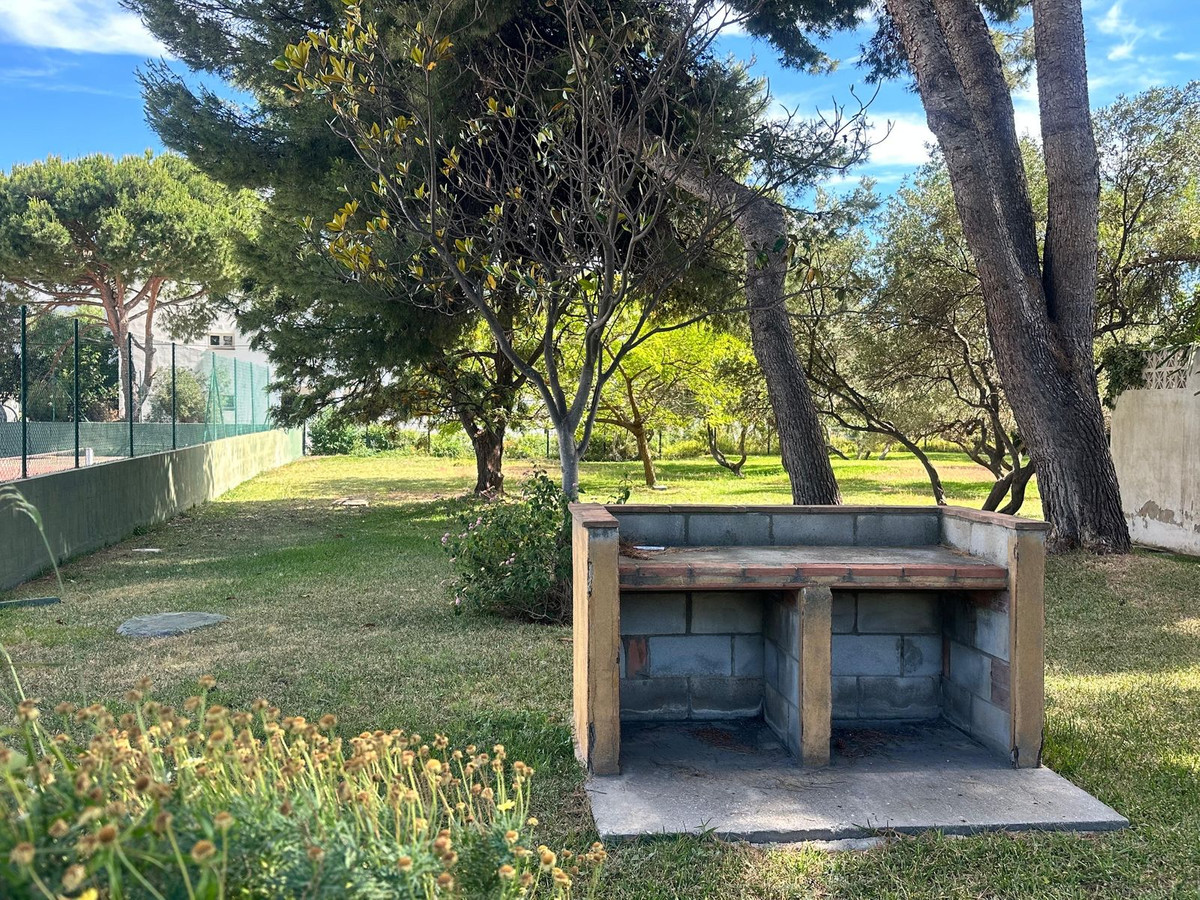 2 Bed Townhouse for sale in Calahonda Costa Del Sol, Málaga, Spain