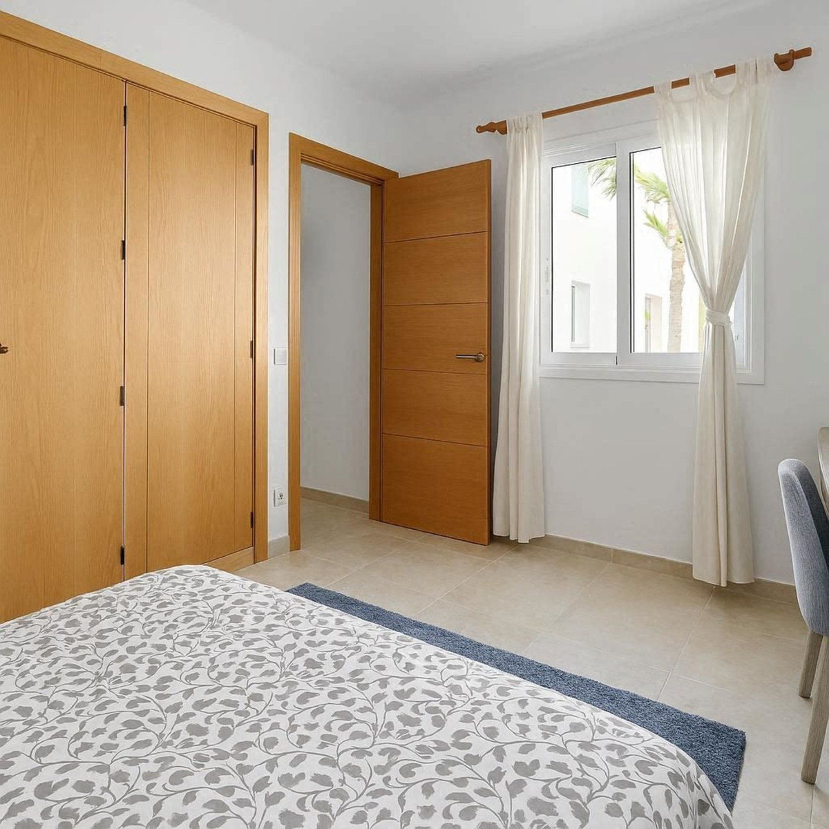Se vende Apartamento Planta Media de 2 dormitorios en Costa Del Sol, Málaga, España