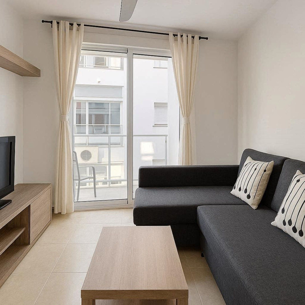 Se vende Apartamento Planta Media de 2 dormitorios en Costa Del Sol, Málaga, España