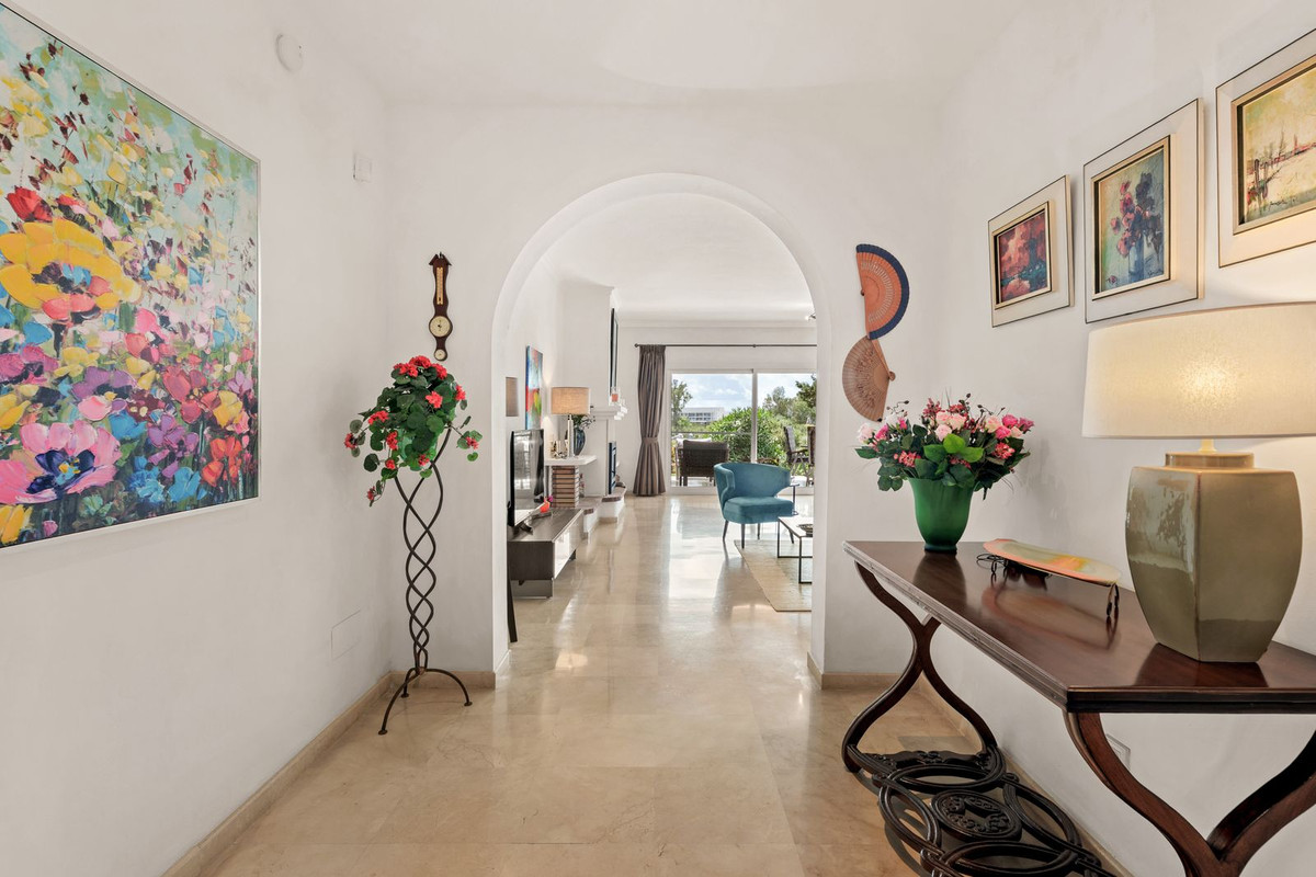 2 Bed Apartment for sale in Estepona Costa Del Sol, Málaga, Spain