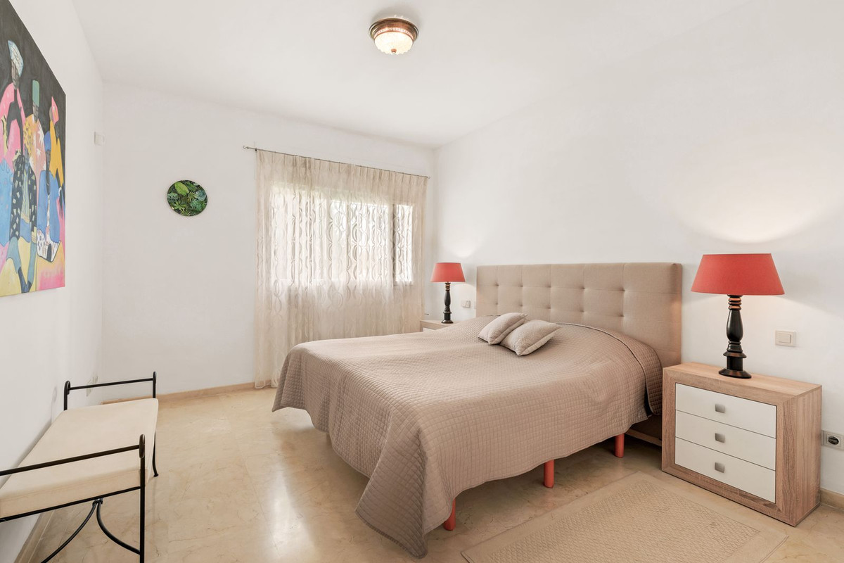 2 Bed Apartment for sale in Estepona Costa Del Sol, Málaga, Spain