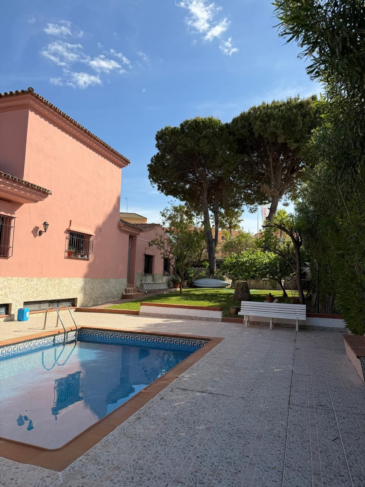 Se vende Villa - Chalet de 4 dormitorios en Costa Del Sol, Málaga, España