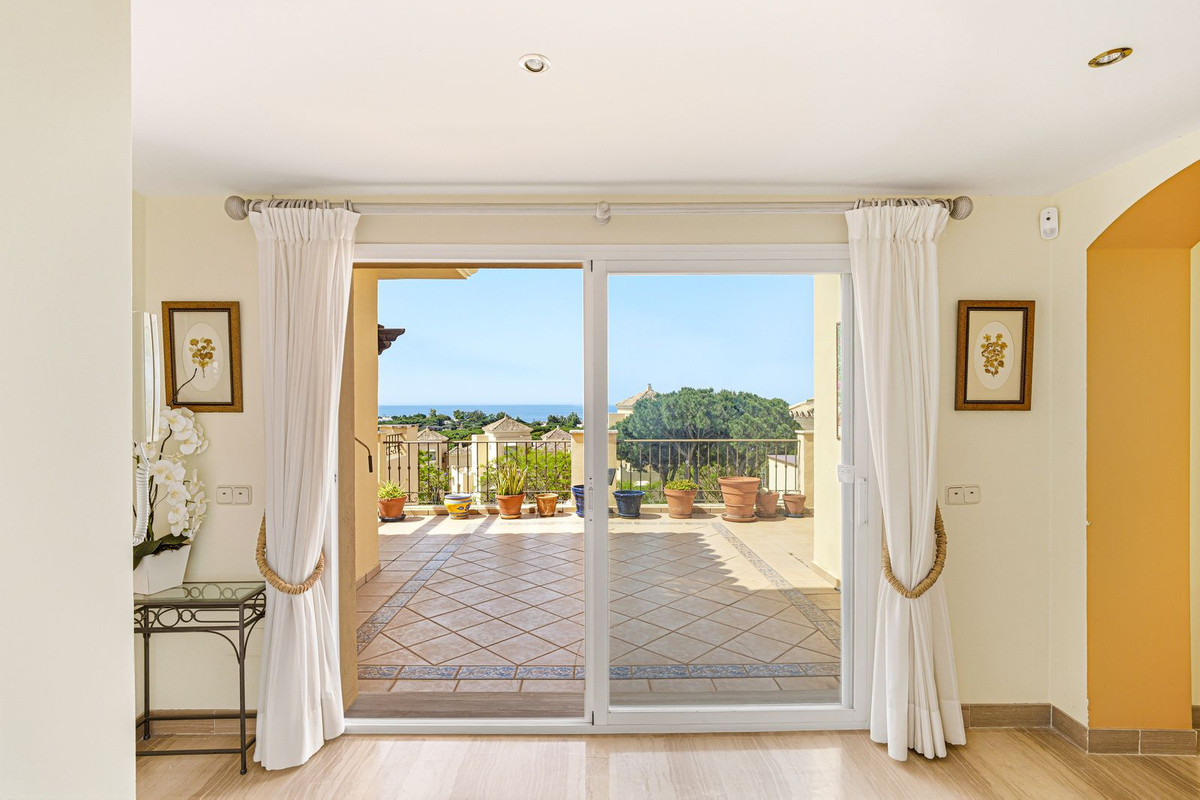 4 Bed Apartment for sale in Elviria Costa Del Sol, Málaga, Spain