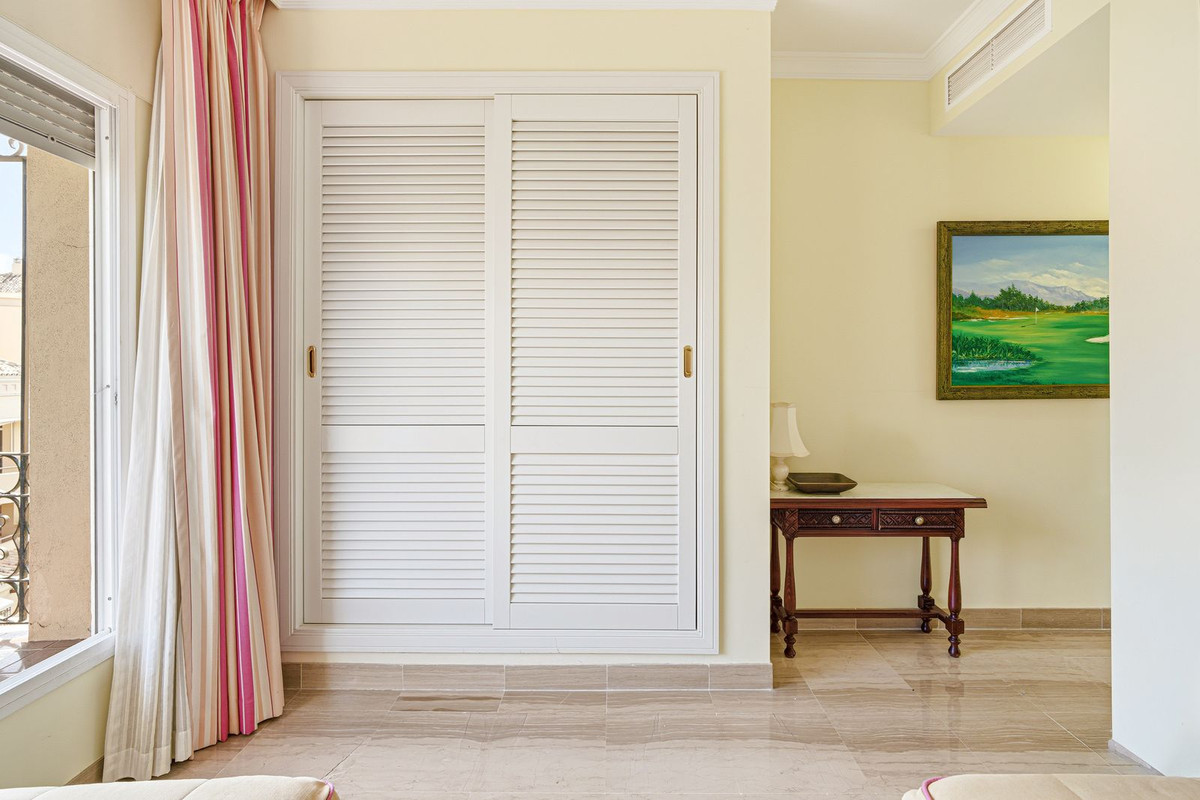 4 Bed Apartment for sale in Elviria Costa Del Sol, Málaga, Spain