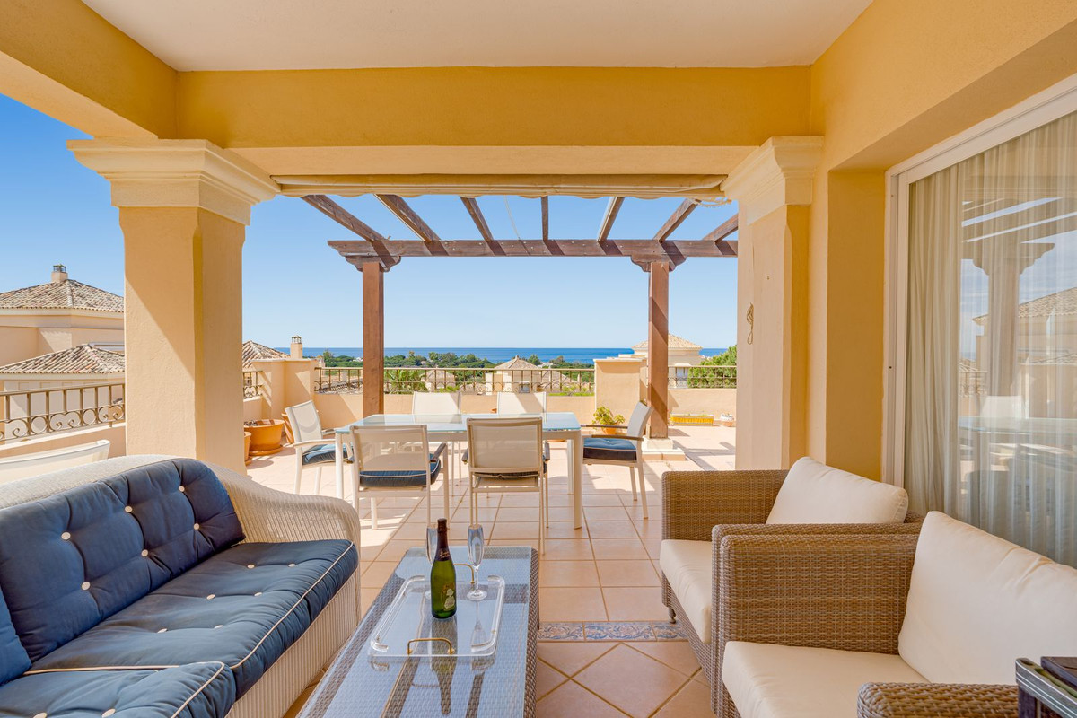 4 Bed Apartment for sale in Elviria Costa Del Sol, Málaga, Spain