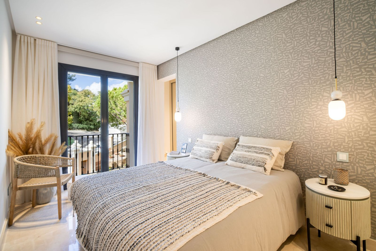 3 Bed Apartment for sale in Benahavís Costa Del Sol, Málaga, Spain