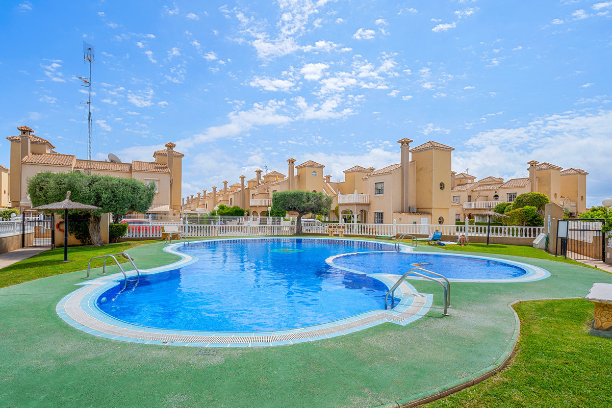 3 Bed Townhouse for sale in Playa Flamenca Costa Blanca, Alicante, Spain