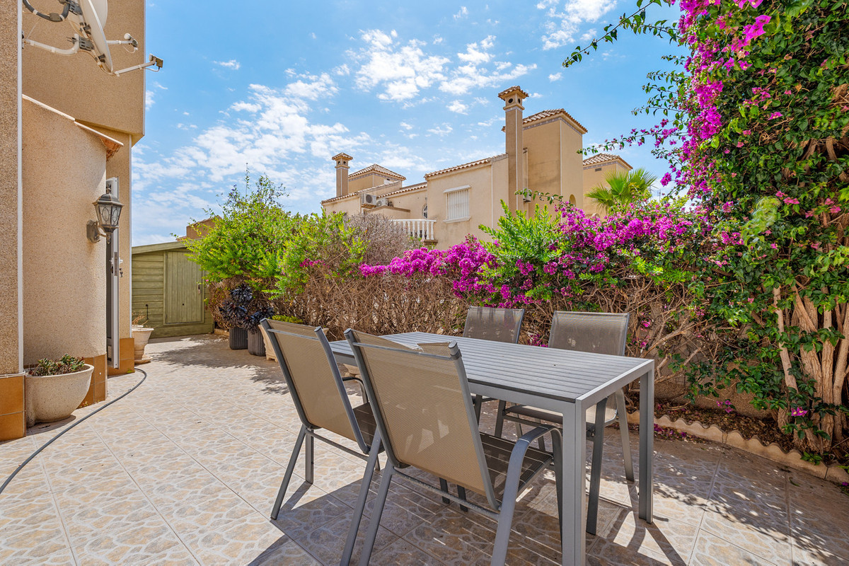 3 Bed Townhouse for sale in Playa Flamenca Costa Blanca, Alicante, Spain