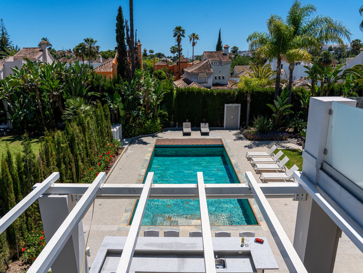 Se vende Villa - Chalet de 6 dormitorios en Costa Del Sol, Málaga, España
