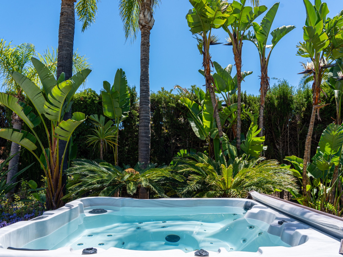 Se vende Villa - Chalet de 6 dormitorios en Costa Del Sol, Málaga, España