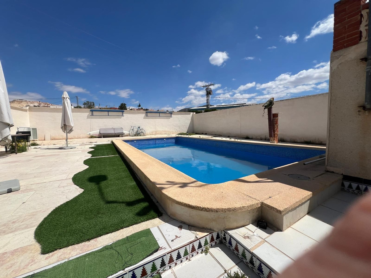 2 Bed Townhouse for sale in Algueña Costa Blanca, Alicante, Spain