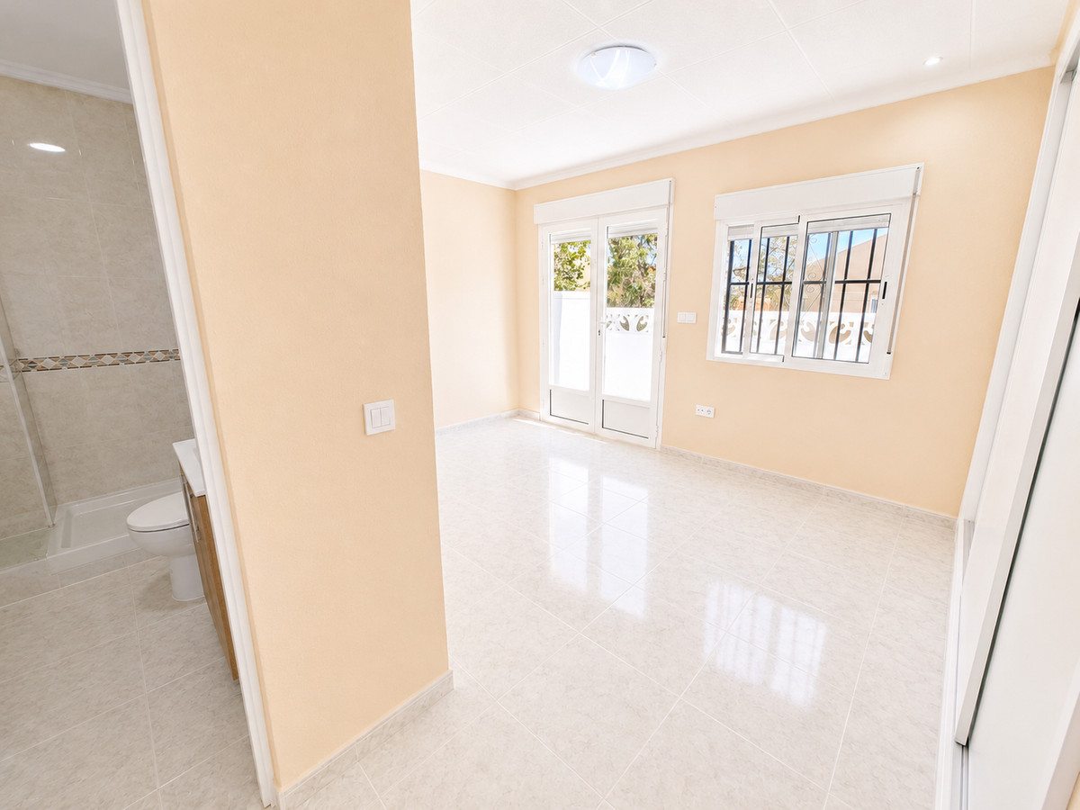 Se vende Adosada de 1 dormitorios en Costa Blanca, Alicante, España