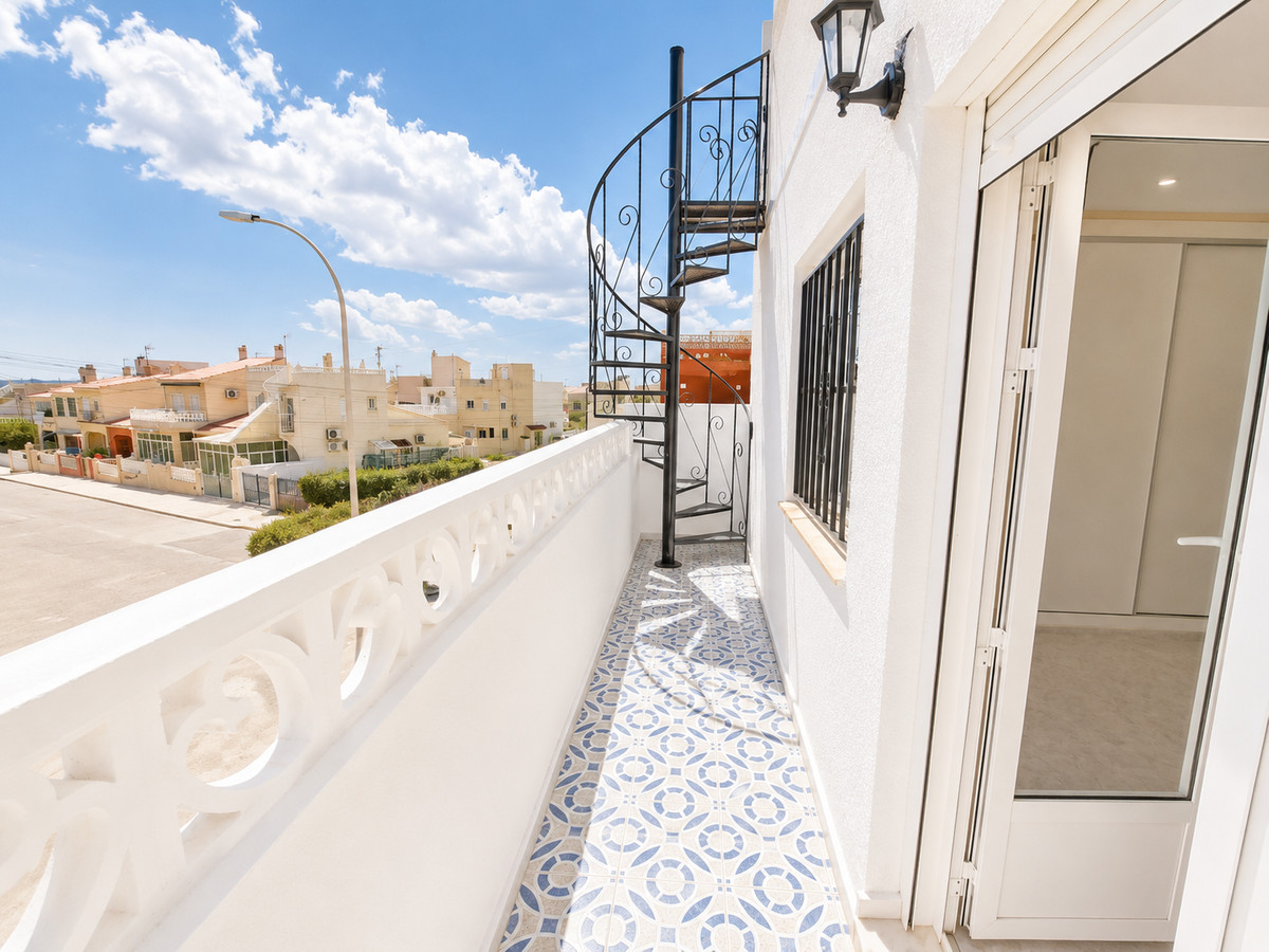 Se vende Adosada de 1 dormitorios en Costa Blanca, Alicante, España