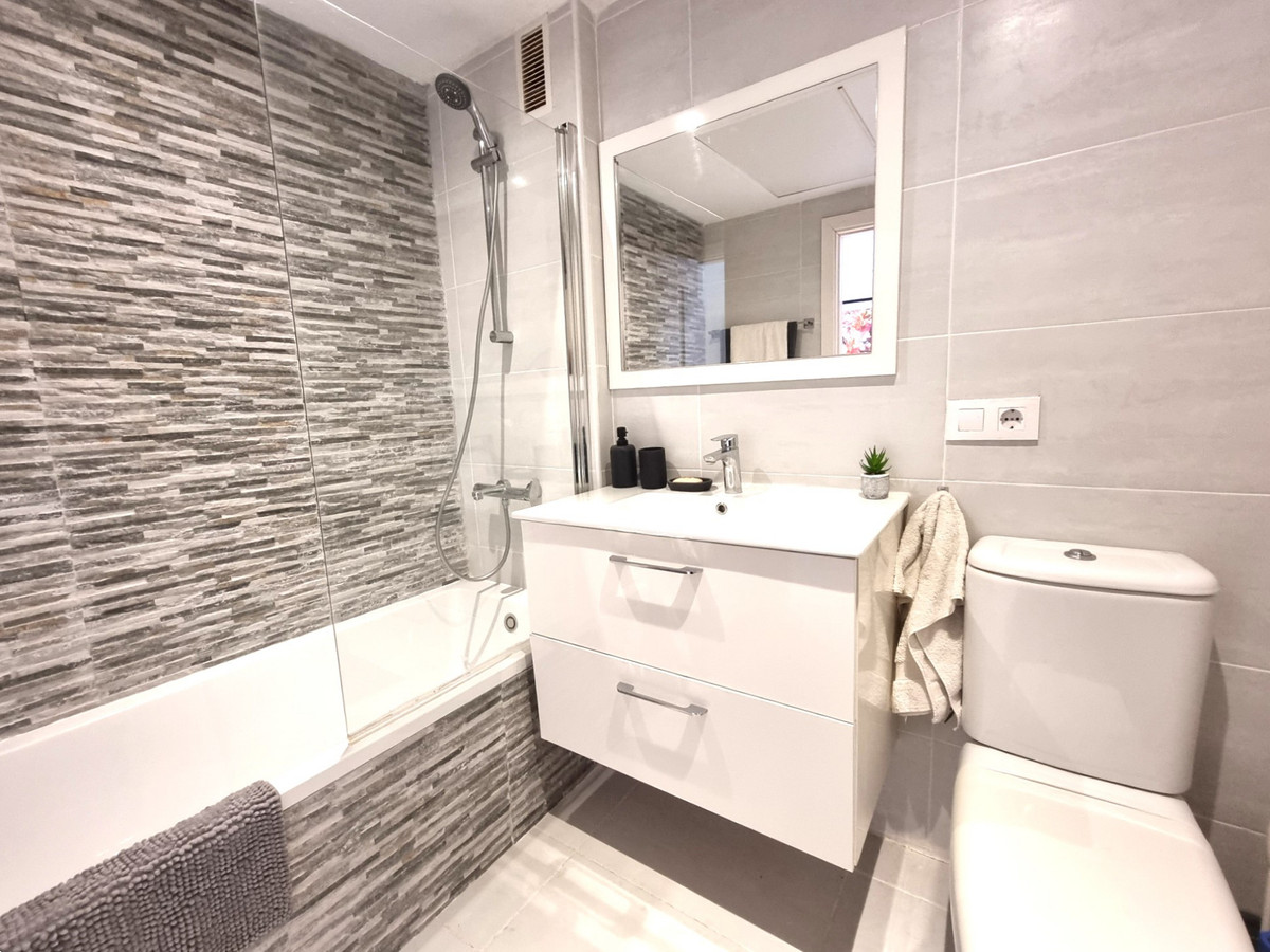 2 Bed Apartment for sale in Reserva De Marbella Costa Del Sol, Málaga, Spain