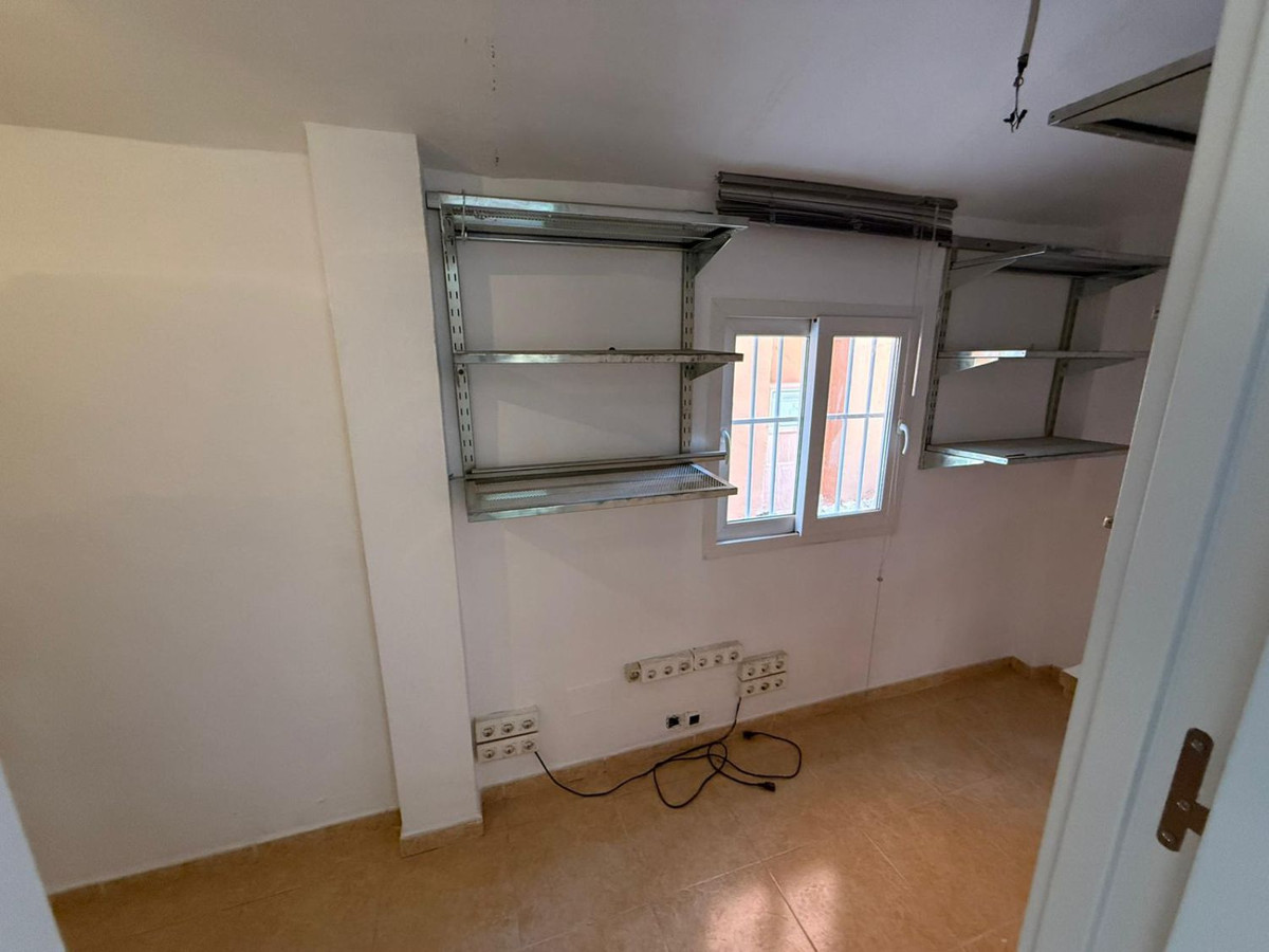 Se vende Villa - Chalet de 4 dormitorios en Costa Del Sol, Málaga, España