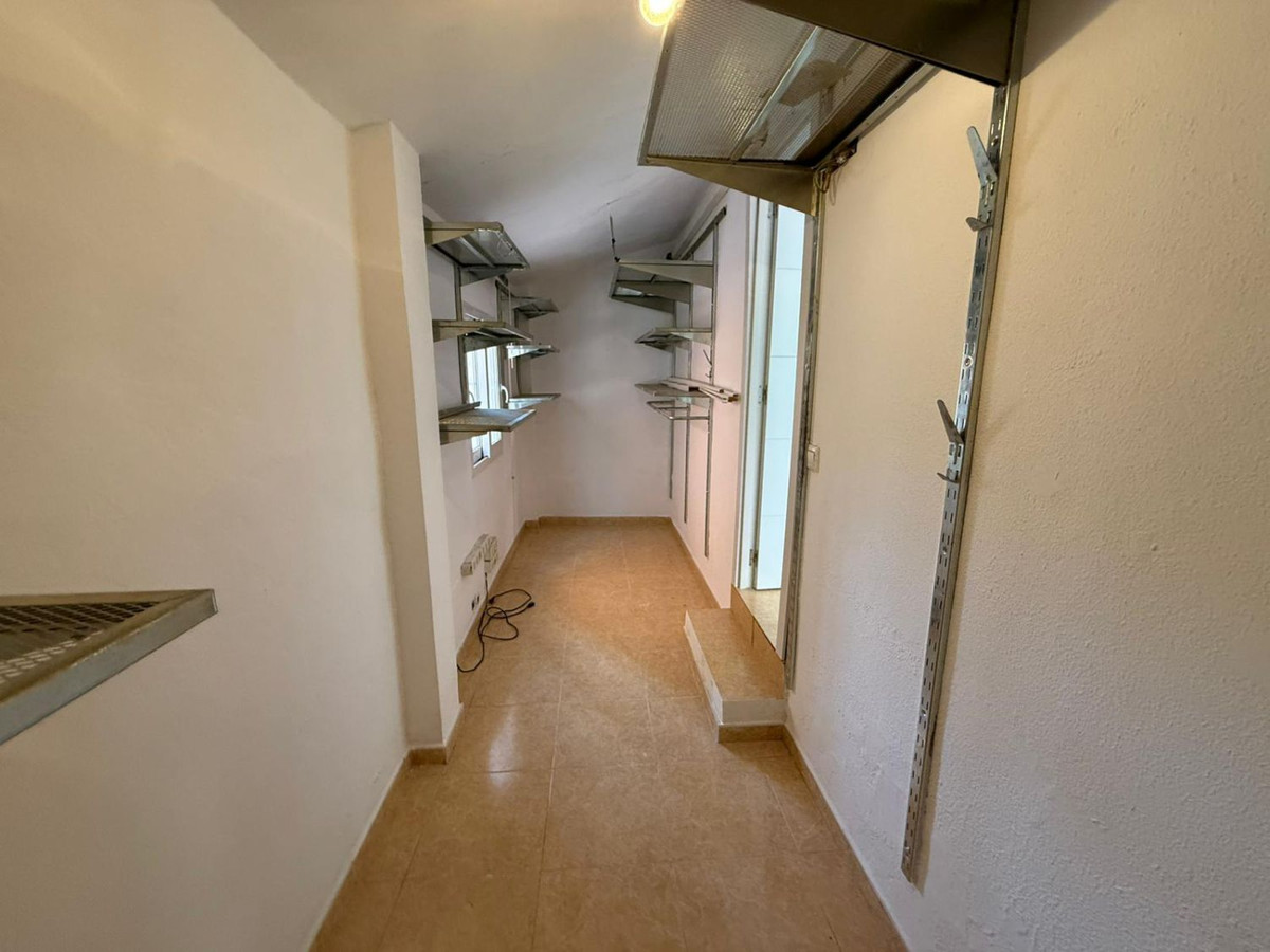 Se vende Villa - Chalet de 4 dormitorios en Costa Del Sol, Málaga, España
