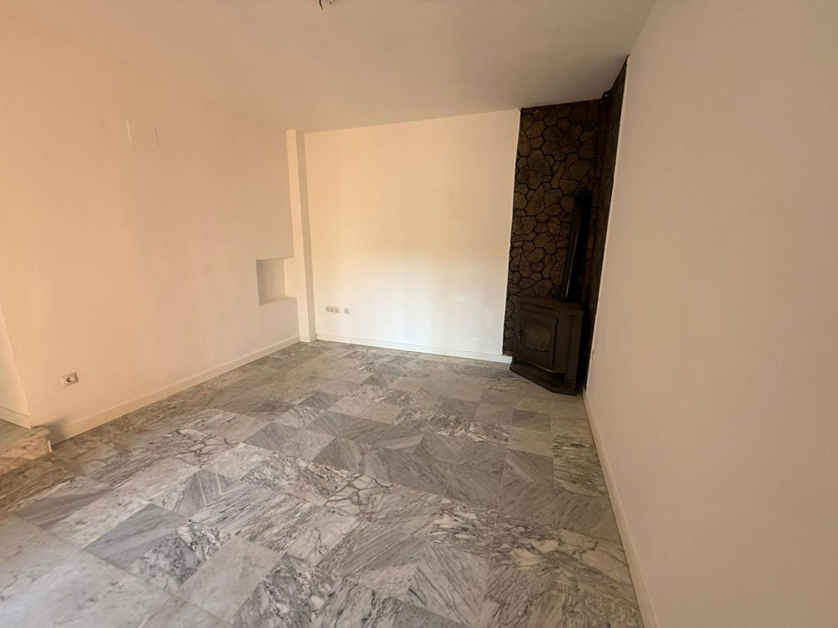 Se vende Villa - Chalet de 4 dormitorios en Costa Del Sol, Málaga, España