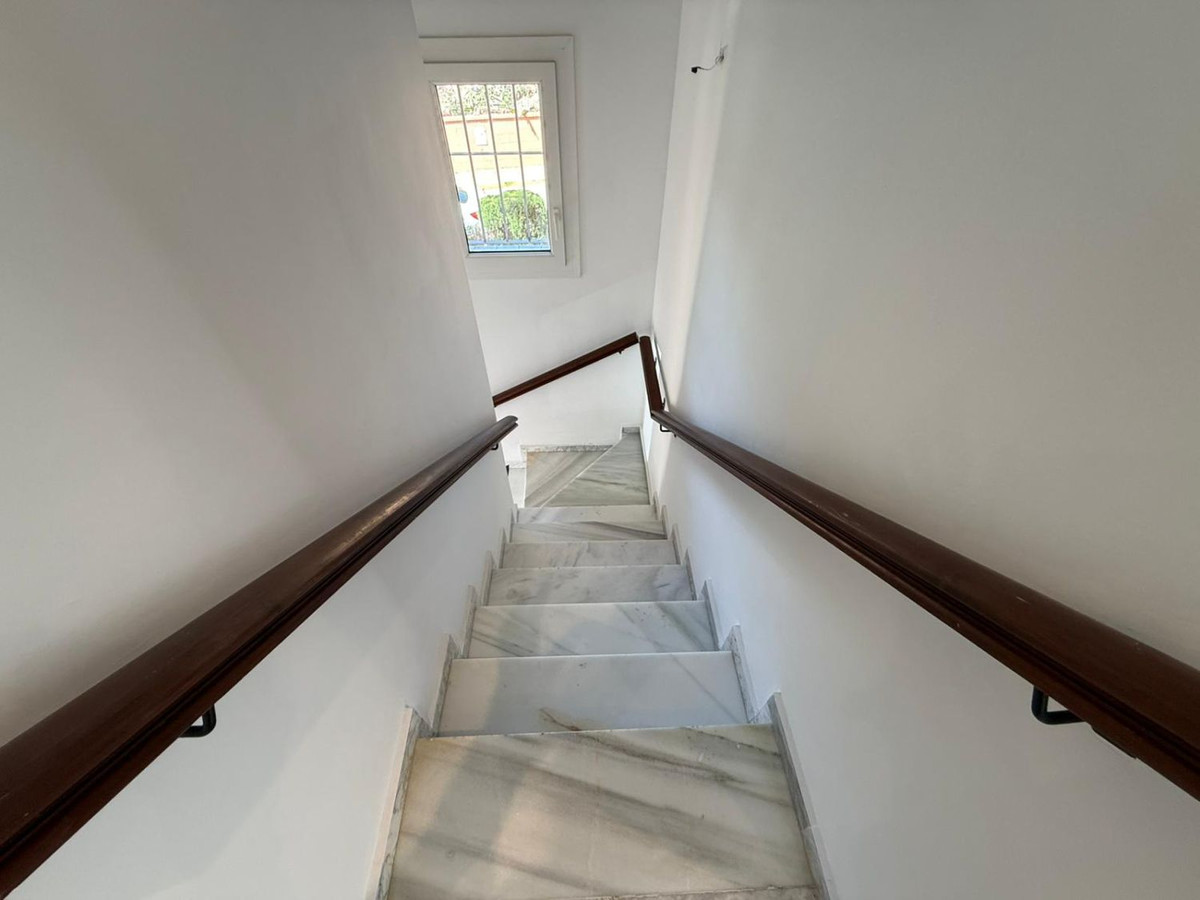 Se vende Villa - Chalet de 4 dormitorios en Costa Del Sol, Málaga, España