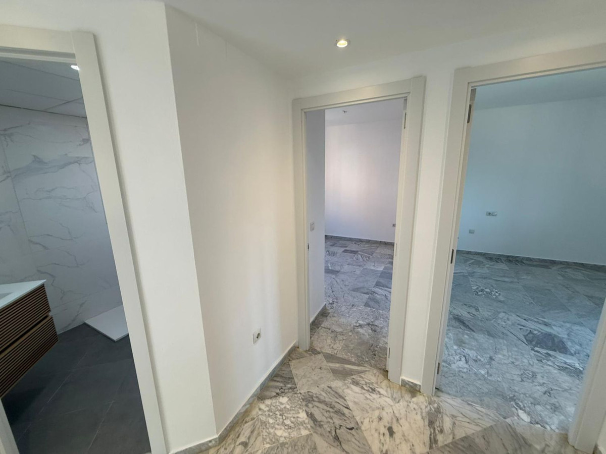 Se vende Villa - Chalet de 4 dormitorios en Costa Del Sol, Málaga, España
