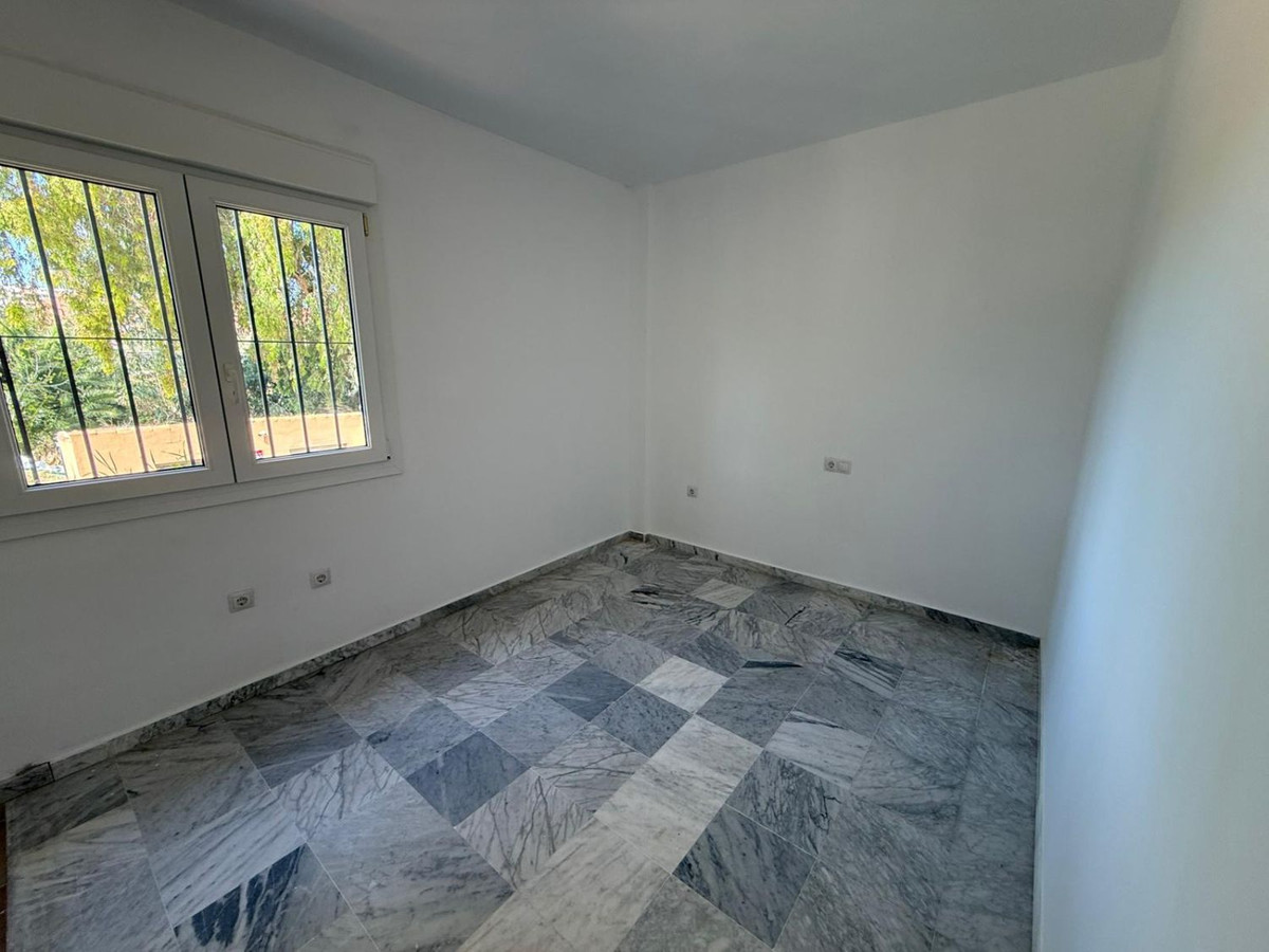 Se vende Villa - Chalet de 4 dormitorios en Costa Del Sol, Málaga, España