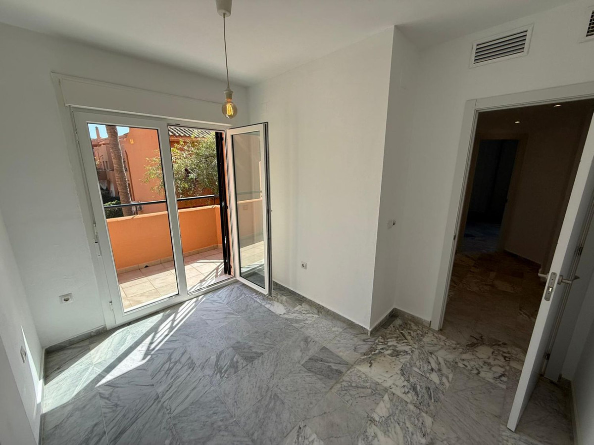 Se vende Villa - Chalet de 4 dormitorios en Costa Del Sol, Málaga, España