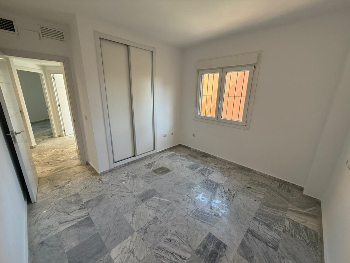 Se vende Villa - Chalet de 4 dormitorios en Costa Del Sol, Málaga, España
