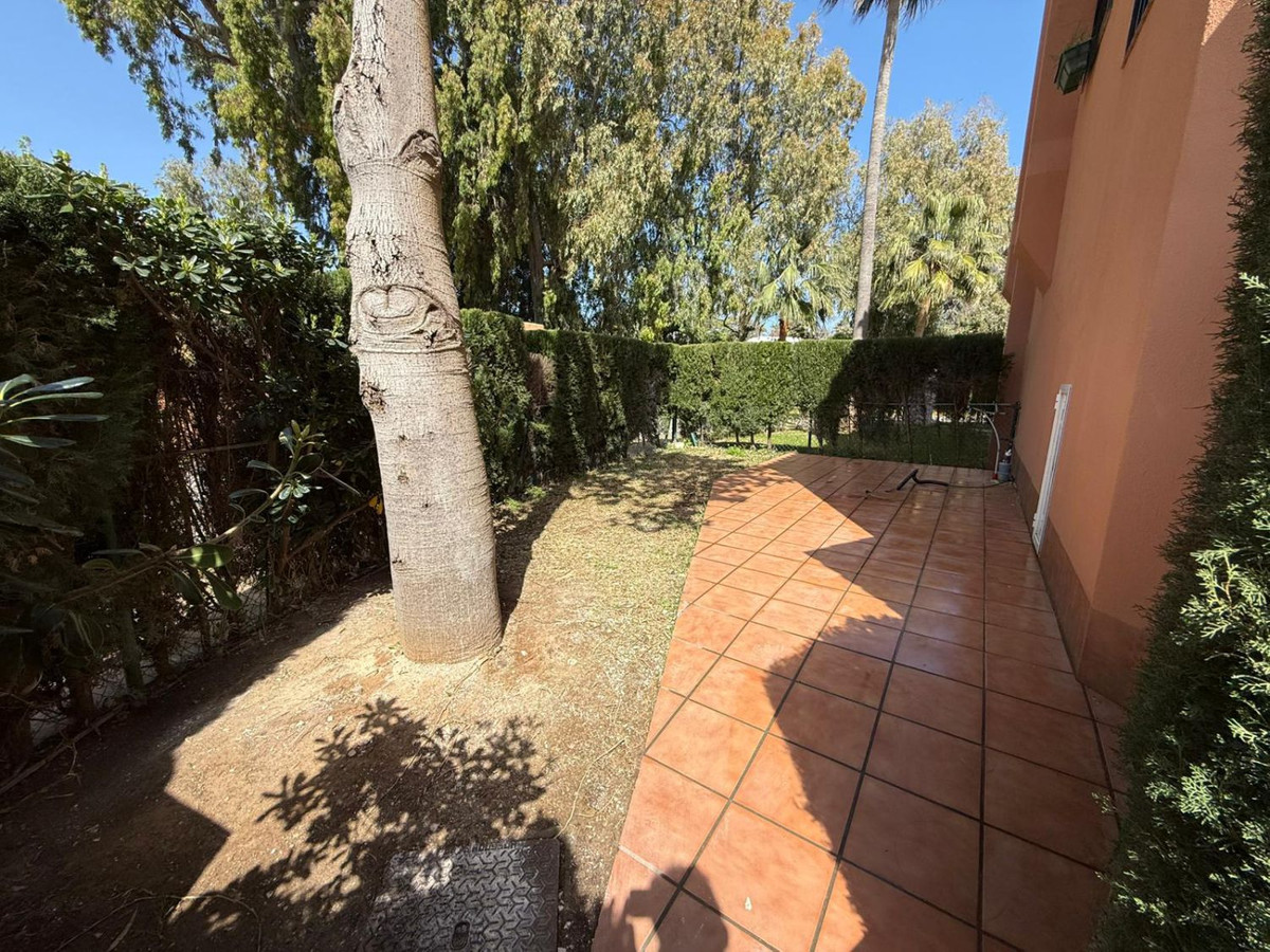 Se vende Villa - Chalet de 4 dormitorios en Costa Del Sol, Málaga, España