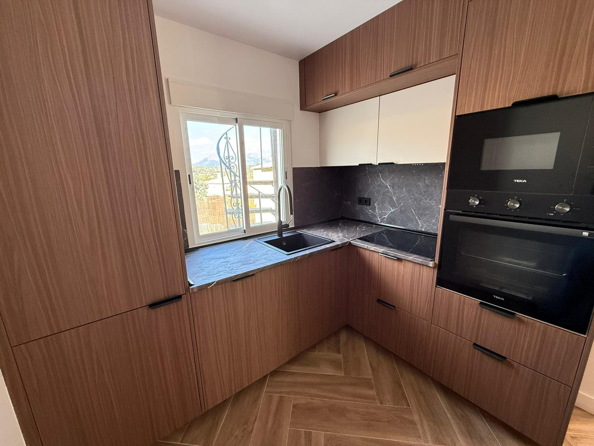 4 Bed Townhouse for sale in La Nucia Costa Blanca, Alicante, Spain
