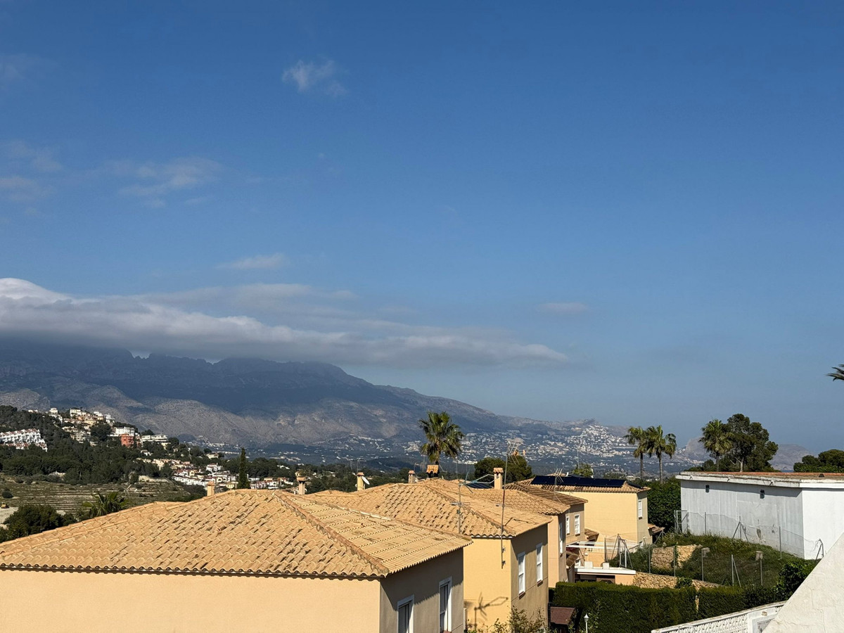 4 Bed Townhouse for sale in La Nucia Costa Blanca, Alicante, Spain