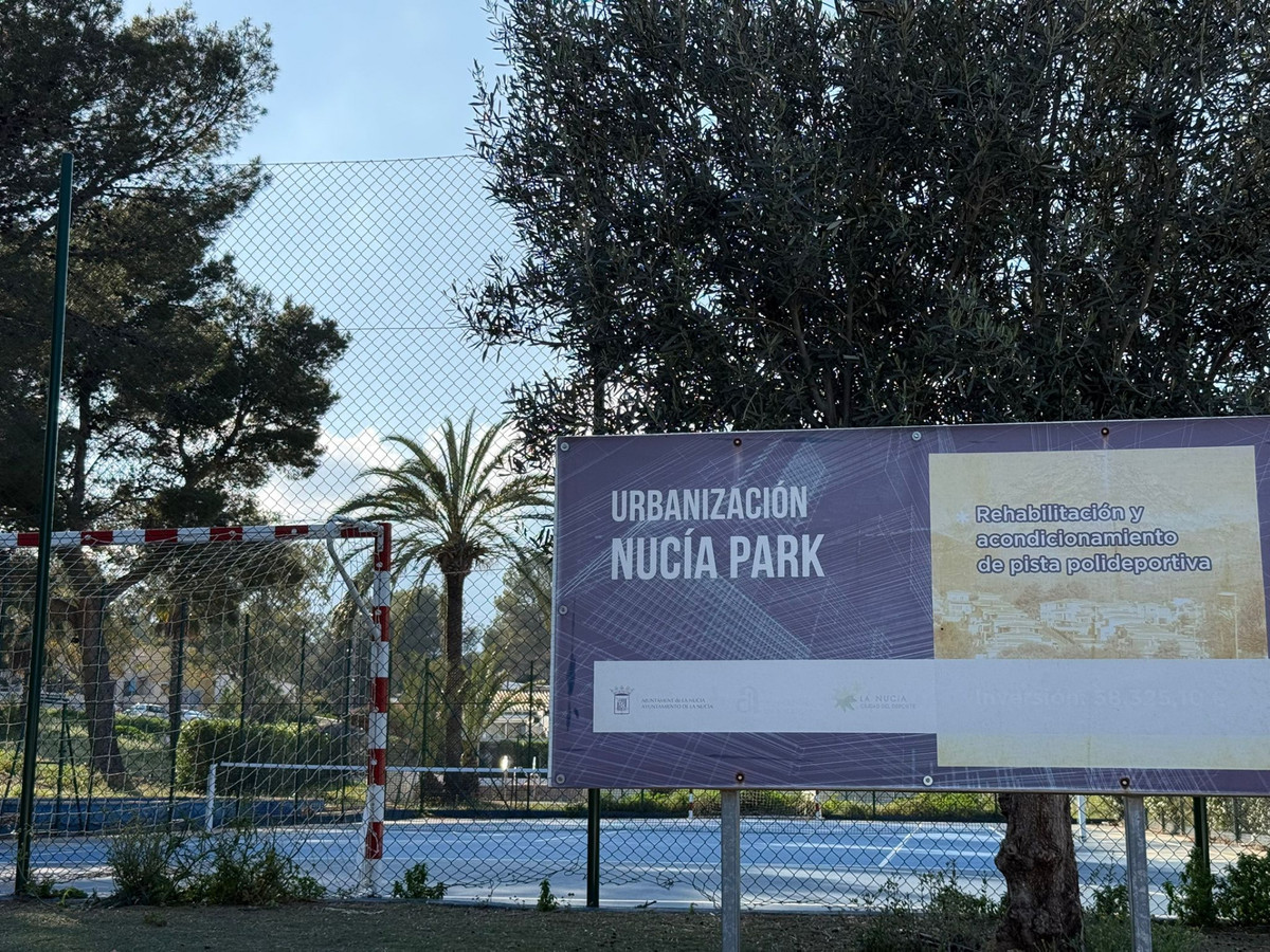 4 Bed Townhouse for sale in La Nucia Costa Blanca, Alicante, Spain