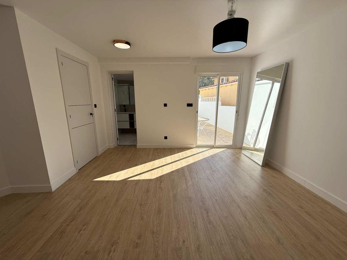 4 Bed Townhouse for sale in La Nucia Costa Blanca, Alicante, Spain
