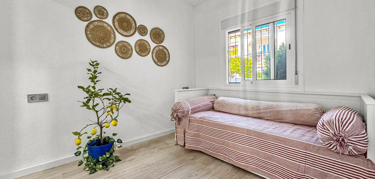 Se vende Bungalow de 1 dormitorios en Costa Blanca, Alicante, España