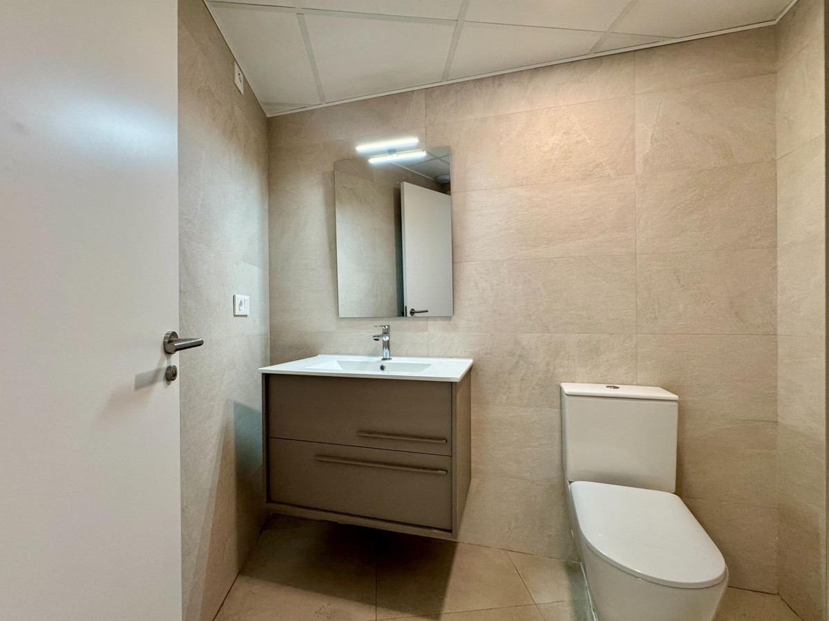Se vende Apartamento Planta Media de 3 dormitorios en Costa Blanca, Alicante, España