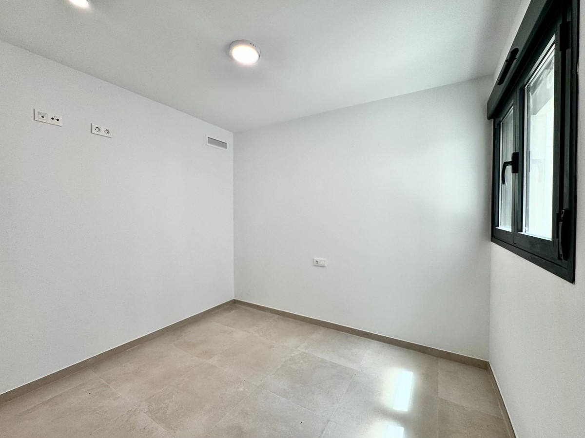 Se vende Apartamento Planta Media de 3 dormitorios en Costa Blanca, Alicante, España