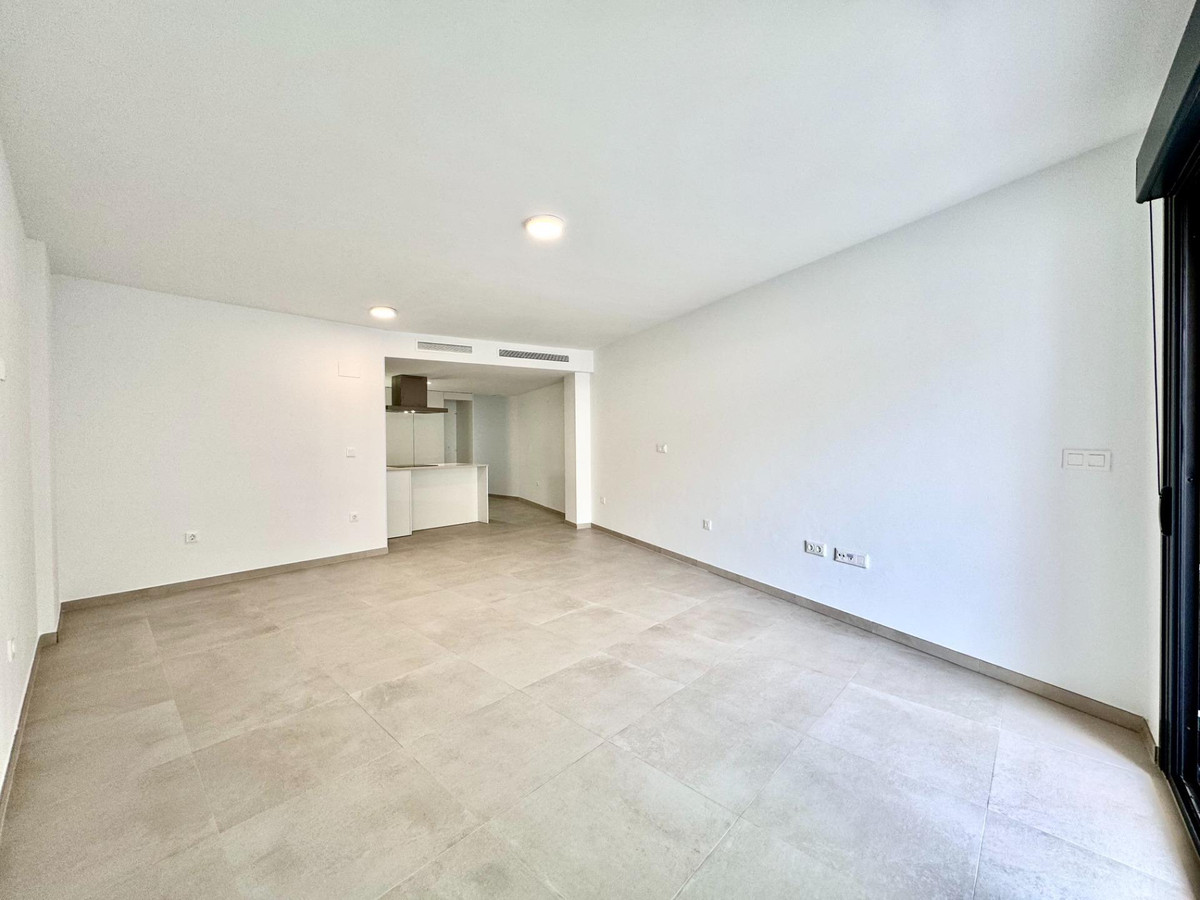 Se vende Apartamento Planta Media de 3 dormitorios en Costa Blanca, Alicante, España