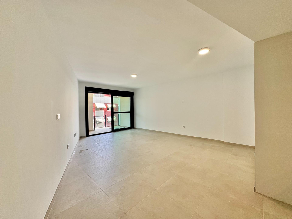 Se vende Apartamento Planta Media de 3 dormitorios en Costa Blanca, Alicante, España