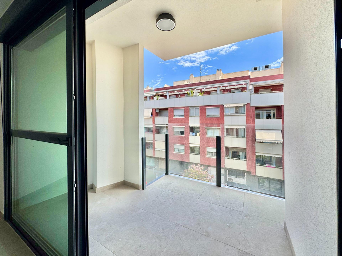 Se vende Apartamento Planta Media de 3 dormitorios en Costa Blanca, Alicante, España