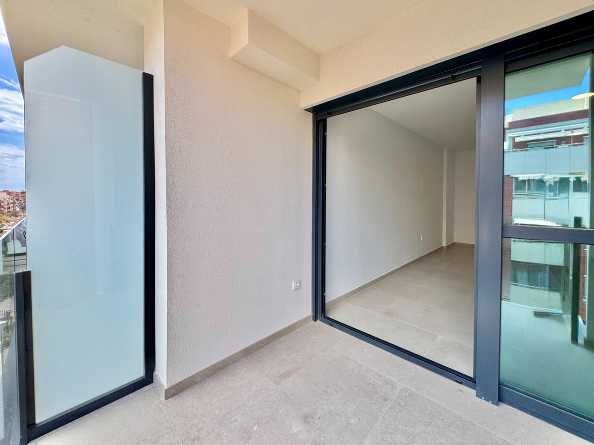 Se vende Apartamento Planta Media de 3 dormitorios en Costa Blanca, Alicante, España
