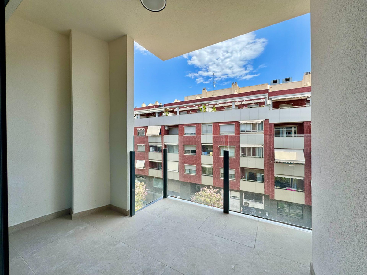 Se vende Apartamento Planta Media de 3 dormitorios en Costa Blanca, Alicante, España