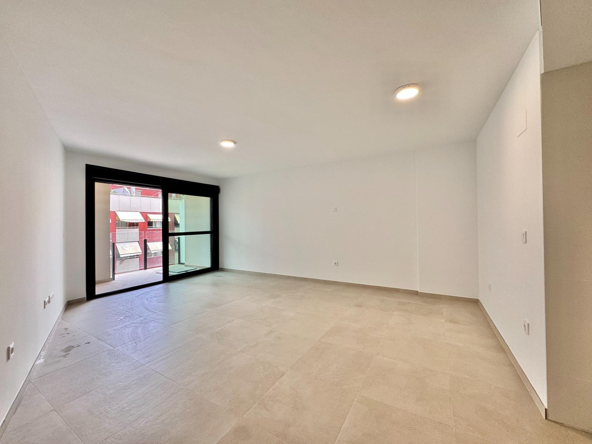 Se vende Apartamento Planta Media de 3 dormitorios en Costa Blanca, Alicante, España