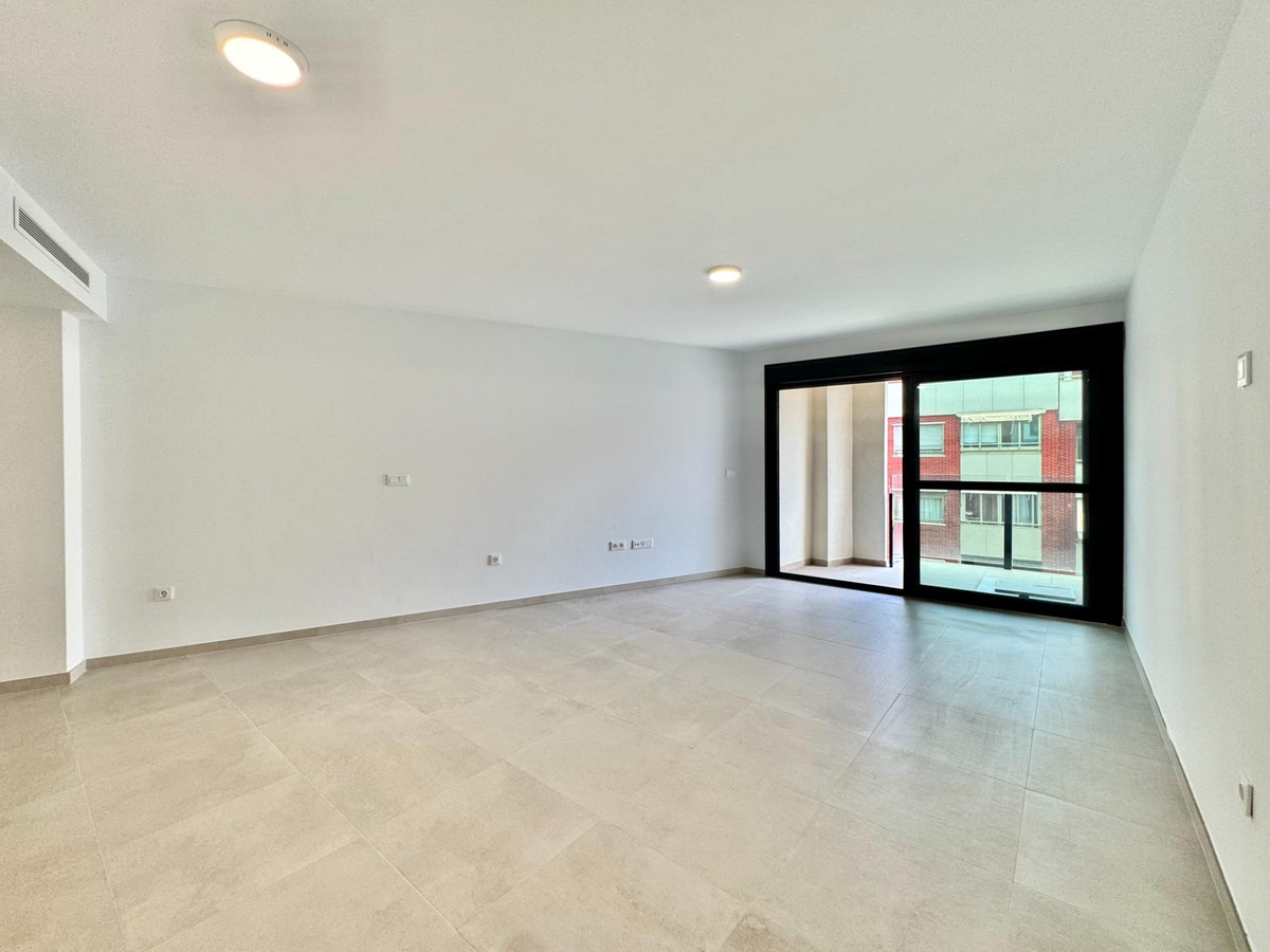 Se vende Apartamento Planta Media de 3 dormitorios en Costa Blanca, Alicante, España