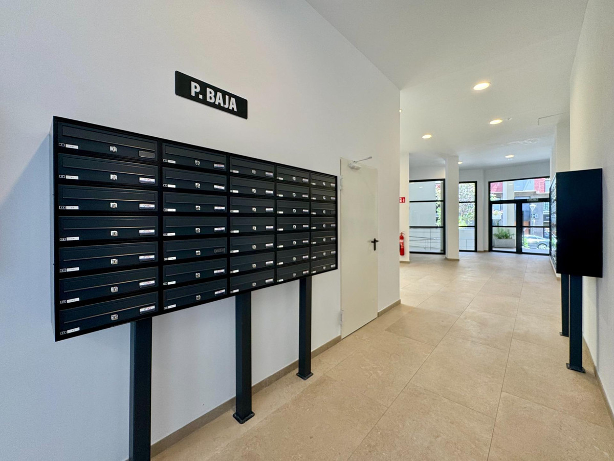 Se vende Apartamento Planta Media de 3 dormitorios en Costa Blanca, Alicante, España