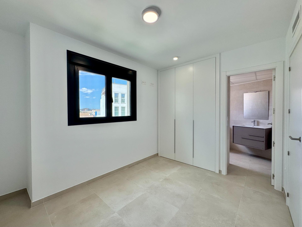 Se vende Apartamento Planta Media de 3 dormitorios en Costa Blanca, Alicante, España