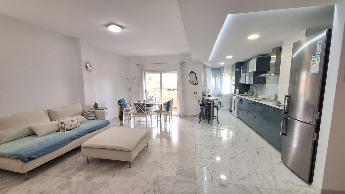 3 Bed Apartment for sale in Estepona Costa Del Sol, Málaga, Spain